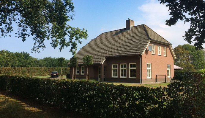 Riante vakantiewoning geschikt voor 4-10 personen.